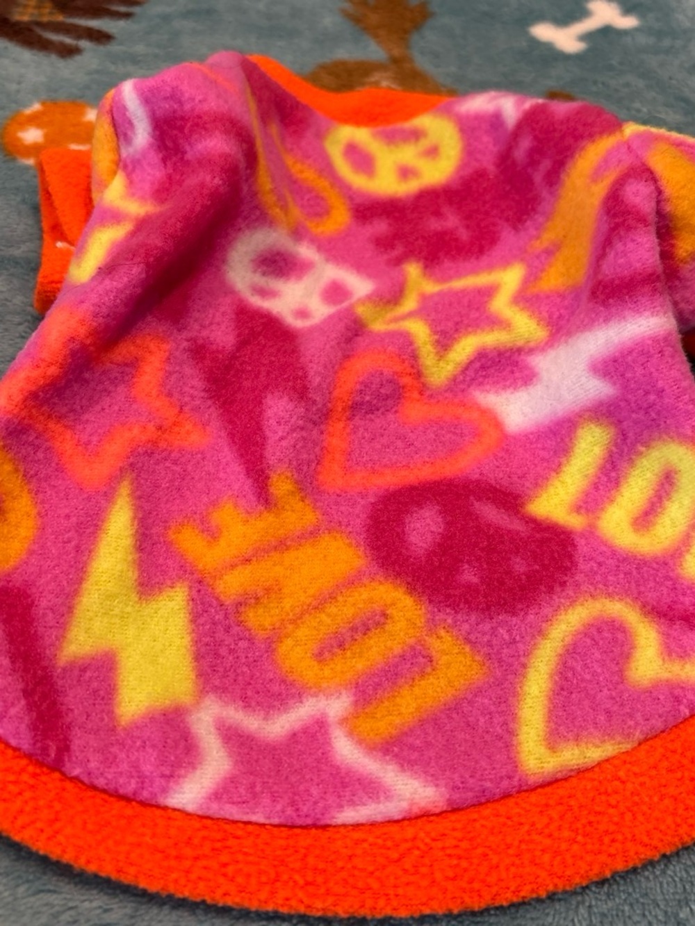 Diva Pink & Orange Fleece Vest with Heart, Star and Lightning Print small
